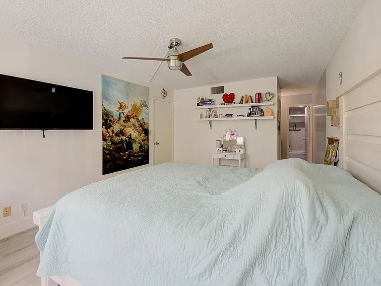 7081 Environ Blvd #143 — Photo 20