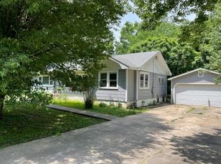 1781 N Old Wire Rd, Fayetteville, AR 72703