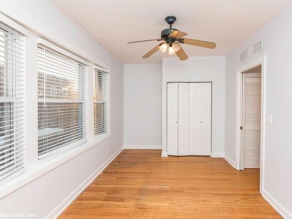 3rd image of 1912 W Montrose Ave #128