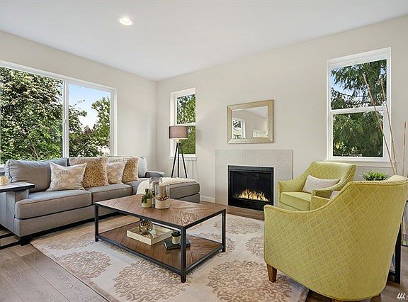 3rd image of 9605 133rd St E