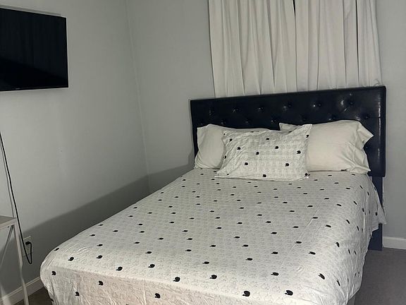 5th image of 25 Cheshire St #1