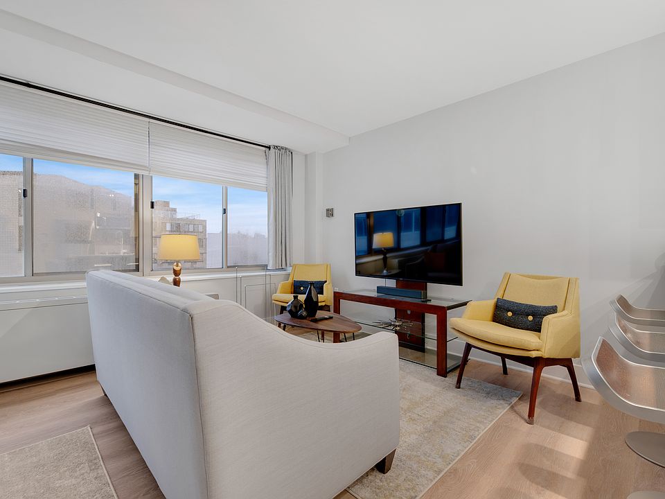 1st image of 922 24th St NW APT 606