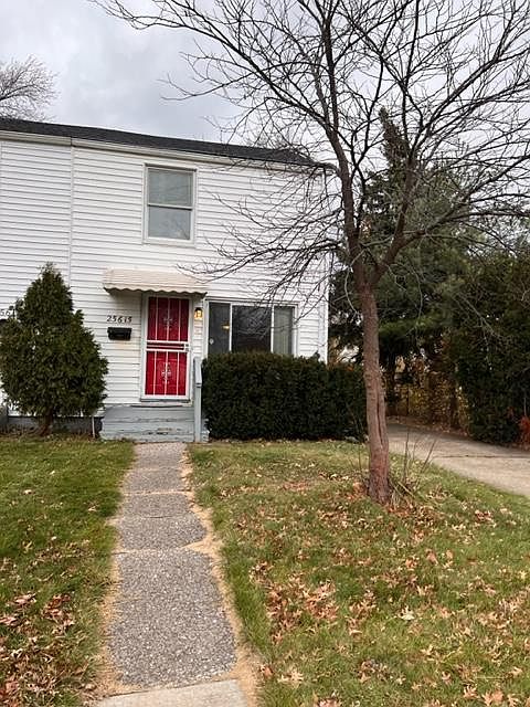 2nd image of 25491 Tungsten Rd
