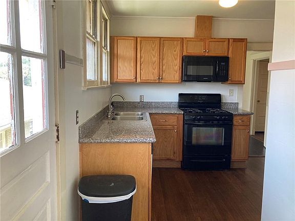 5th image of 1007 N Carrollton Ave