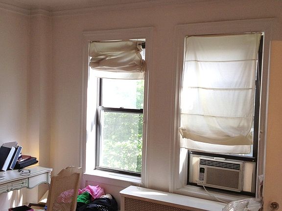 3rd image of 105 E 63rd St APT 4C