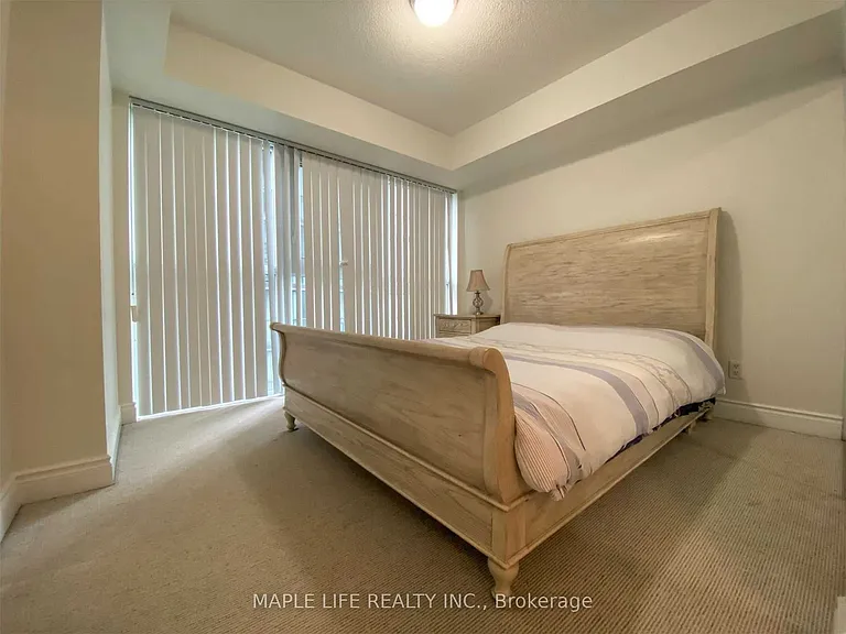 28 Ted Rogers Way #1802 — Photo 11