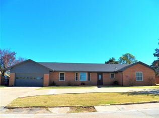 2102 Carolin Dr, Duncan, OK 73533