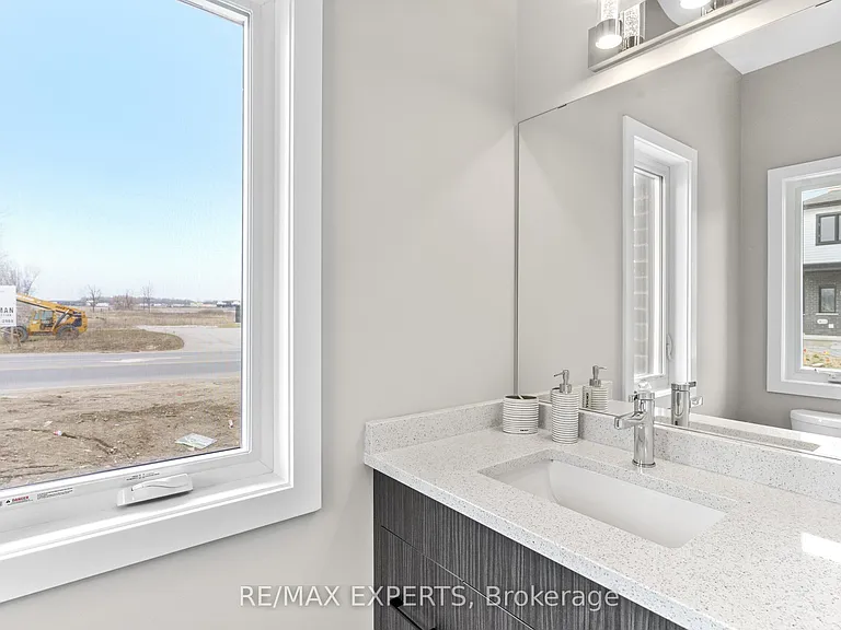 3557 Colonel Talbot Rd #1 — Photo 3