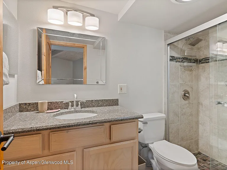 35 Upper Woodbridge Rd #26EF — Photo 11
