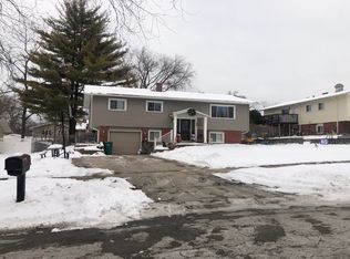 21W154 Everest Rd, Lombard, IL 60148