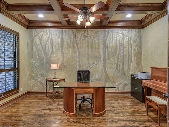 5th image of 2581 Fair Oaks Ln