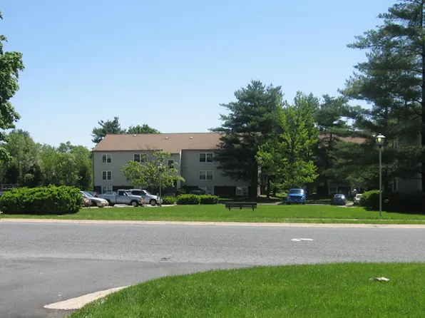 01-96 Lincoln West Dr #1, Mountville, PA 17554