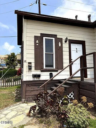 38 N Laurel St #1 Photo 1
