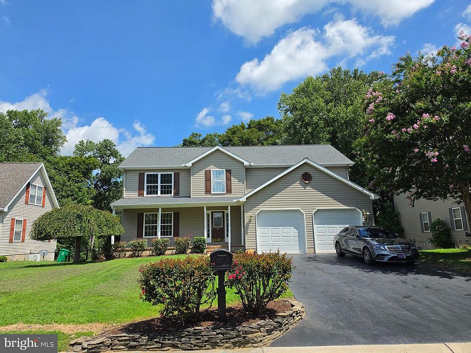 1st image of 364 Quaker Hill Rd