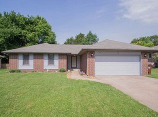 633 S Patterson Ave, Springfield, MO 65802
