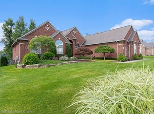 6628 Glenbrooke Dr, Shelby Township, MI