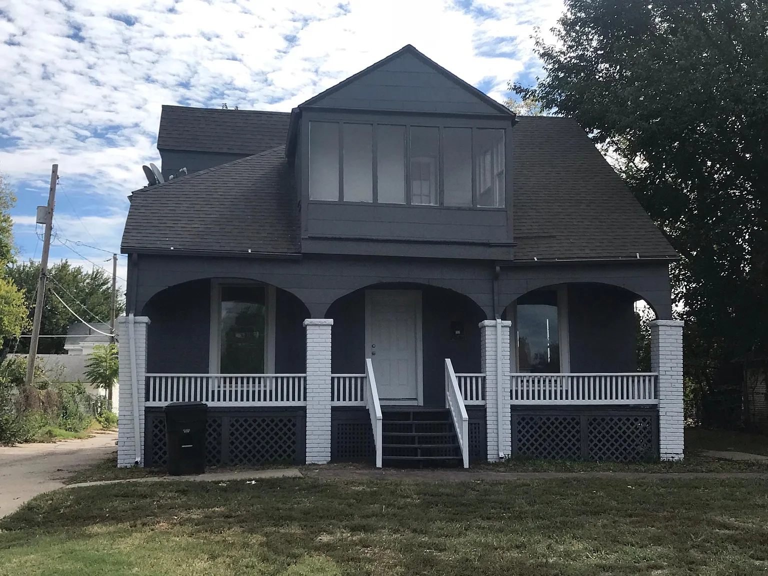 526 SW Lincoln Street — Photo 1