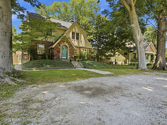 3rd image of 3941 Grandview Ave