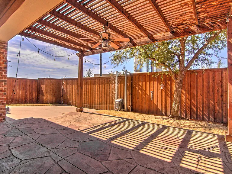 12349 Bethel Dr — Photo 32