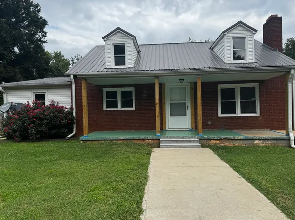 1015 Goldfloss St, Winston Salem, NC 27107