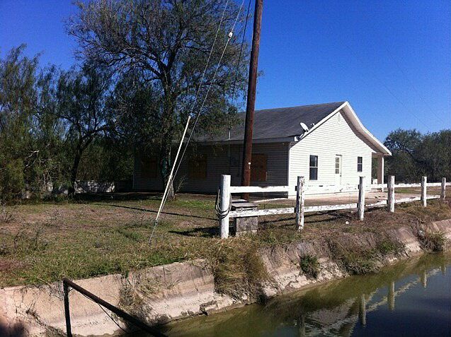 2nd image of N Mayberry Rd