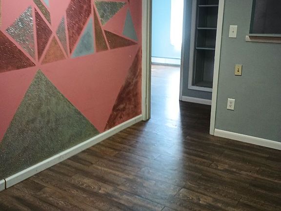 4th image of 25701 N Lakeland Blvd Suite 217