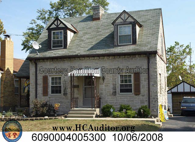 2nd image of 8006 Beech Ave