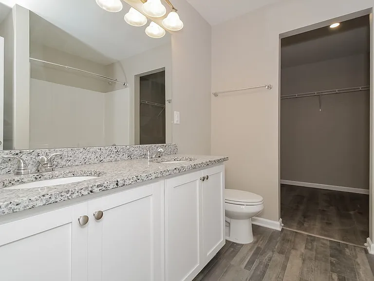 1739 Mary Ave — Photo 14
