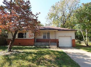 633 S Fairway Ave, Springfield, MO 65802