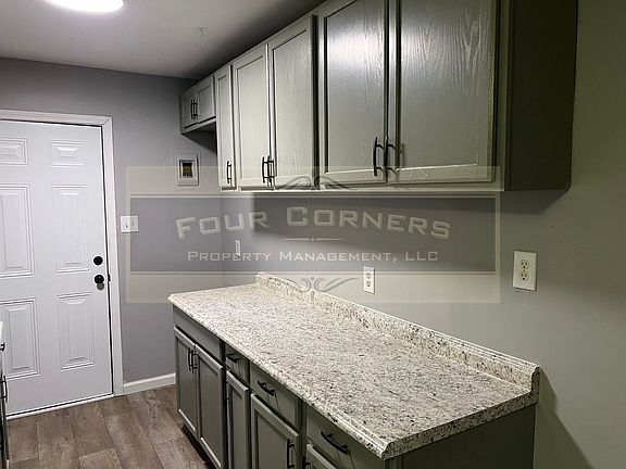 3rd image of 3806 Mosby Dr APT F
