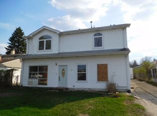 94 E Dennis Rd, Wheeling, IL 60090