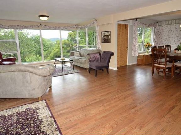 Big, bright with a view!