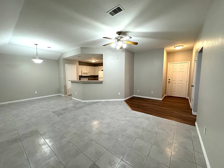 24127 Bar Kay Ln — Photo 7