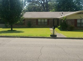 1204 Fillmore Dr, Tupelo, MS 38801