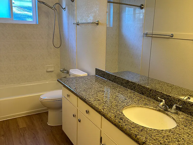 487 S 6th St #3 — Photo 14
