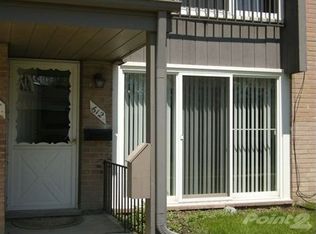 612 Sunset Ln, Saint Clair Shores, MI 48082