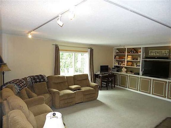 5th image of 4502 Satinwood Dr
