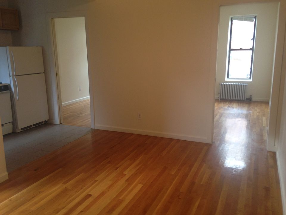 1st image of 422 E 116th St APT 4