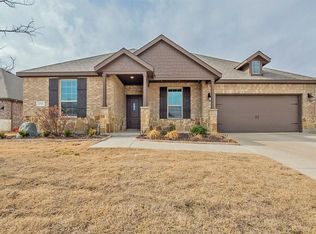 11313 Culberson Dr, Aubrey, TX 76227