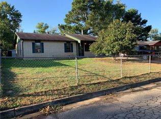 211 Farris Ave, Pocola, OK 74902