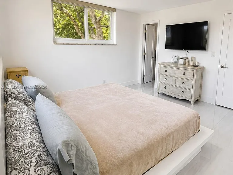 8990 S Hollybrook Blvd #210 — Photo 9