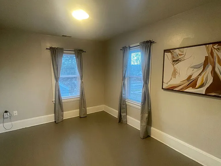 850 Fulton St W — Photo 11