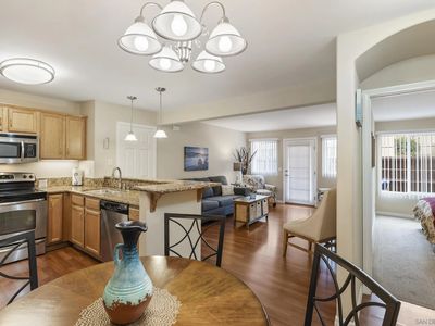 5252 Balboa Arms Dr Unit 181, San Diego, CA, 92117