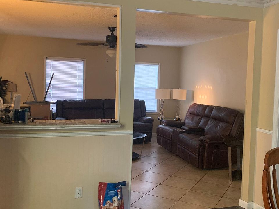 1st image of 3295 Seabrook St