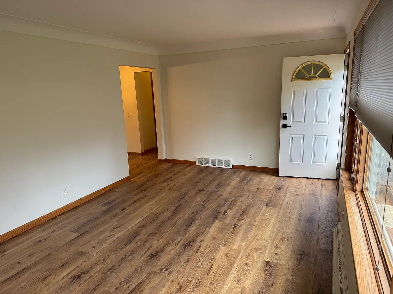 331 Gingham Ave — Photo 3