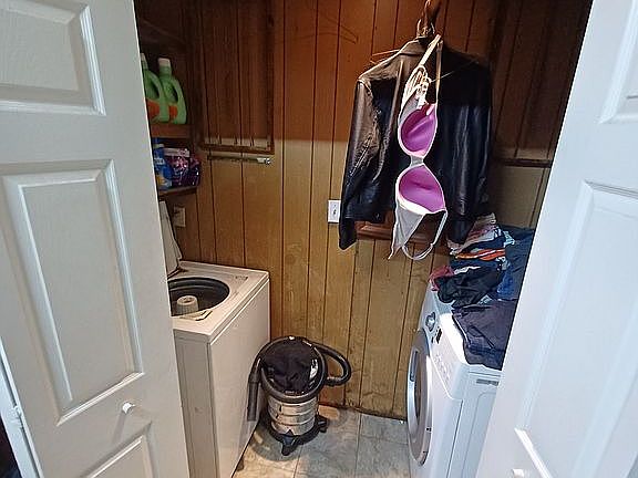 2nd image of 6468 Appaloosa Ave
