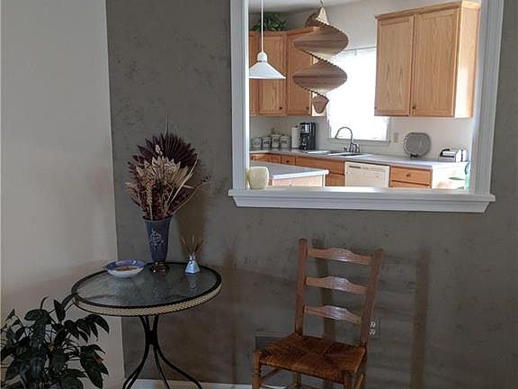 4th image of 1818 Merlot Dr