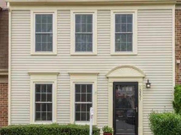10257 Colony Park Dr, Fairfax, VA 22032