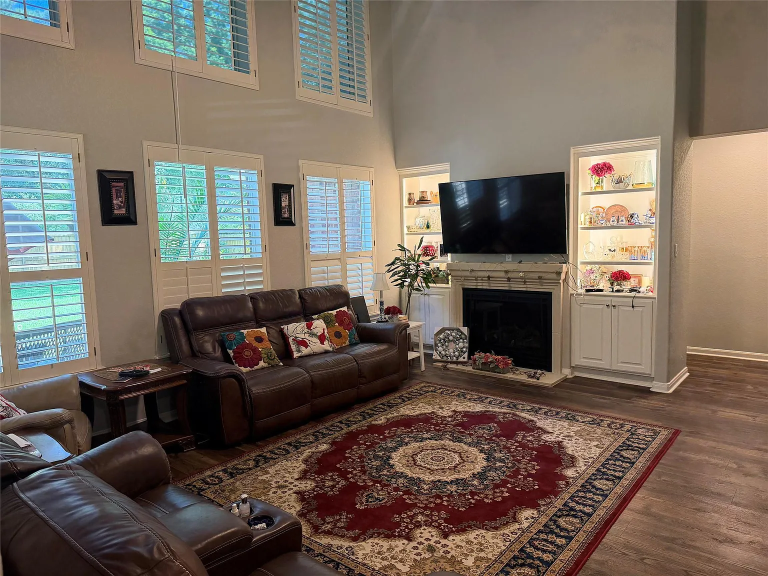 5 bed, 4.5 bath, 3161 sqft, $5,000 — Photo 4