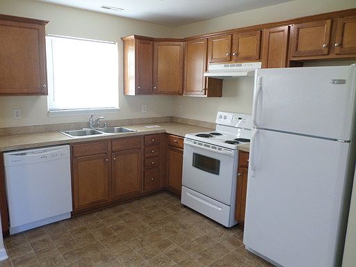 3rd image of 100 Pinnacle Ct APT 509